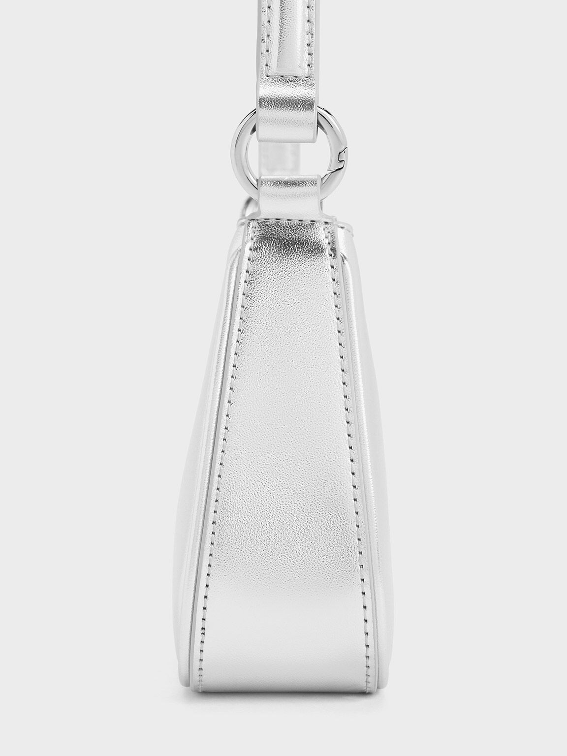 Túi đeo vai phom chữ nhật Metallic Curved, Bạc, hi-res