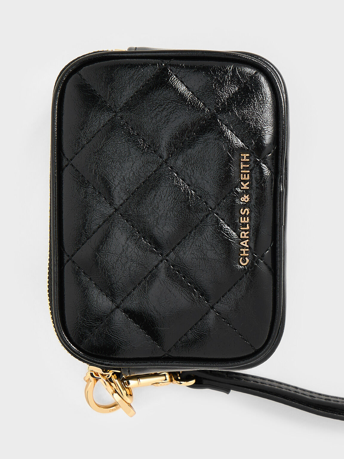 Ví ngắn chữ nhật Apfra Quilted Wristlet, Đen, hi-res