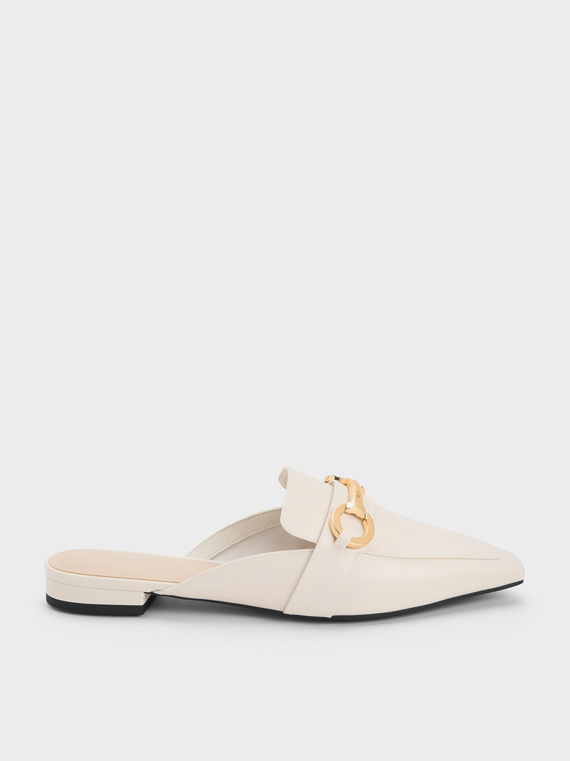 white mule shoes